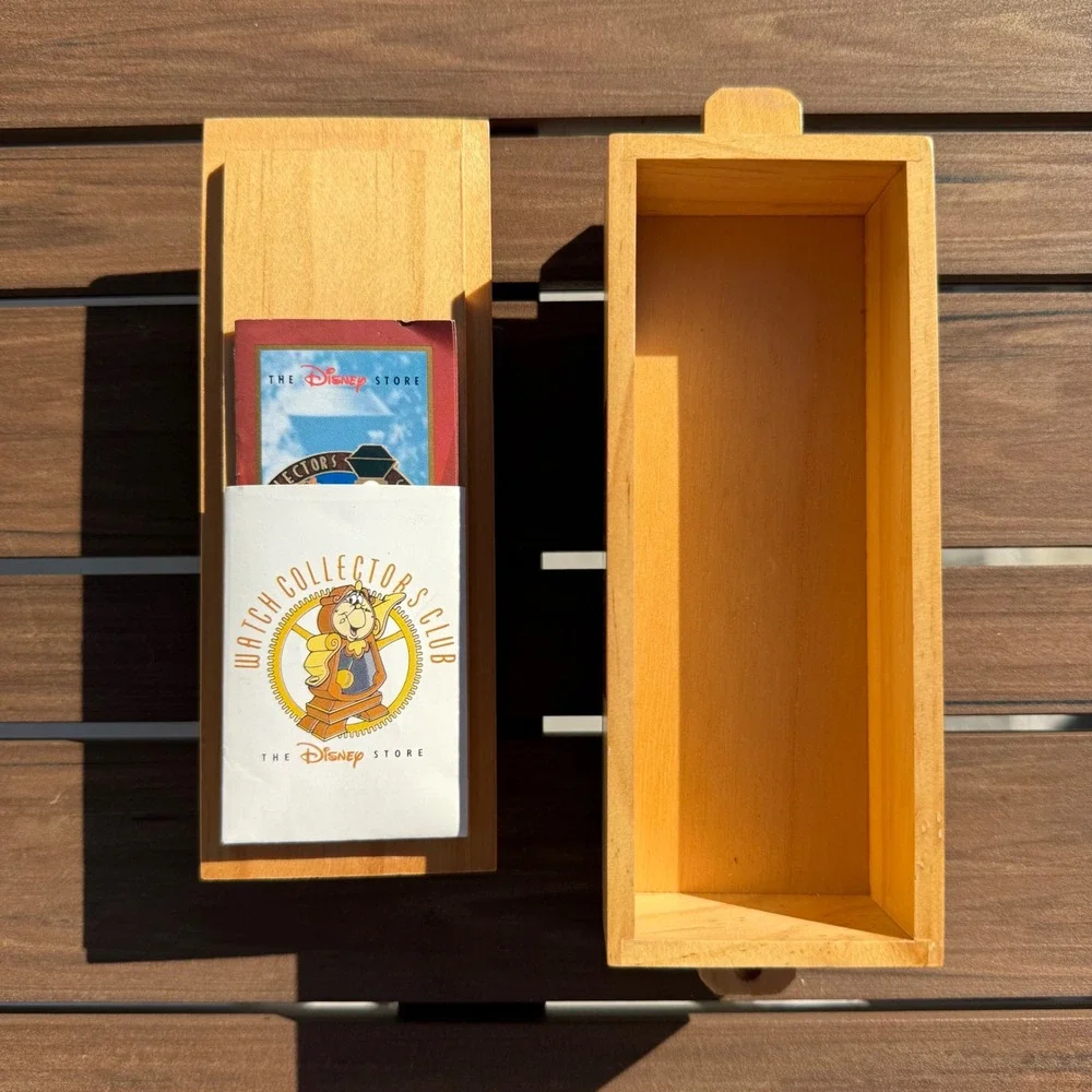 Disney Pete's Dragon Wooden Treasure‎ Box Storage Container Collectible
